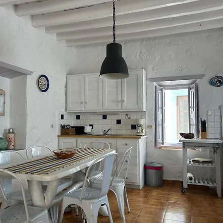 Semesterbostad Iza *